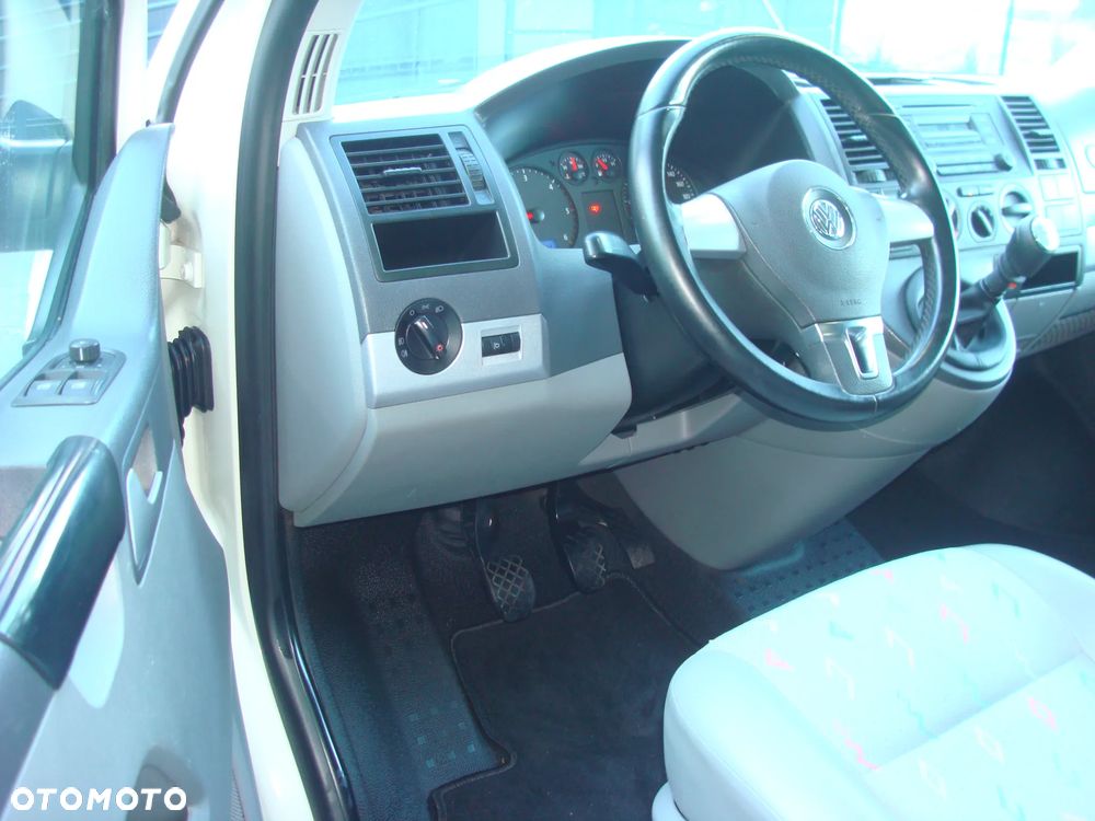 Volkswagen T5 - 9