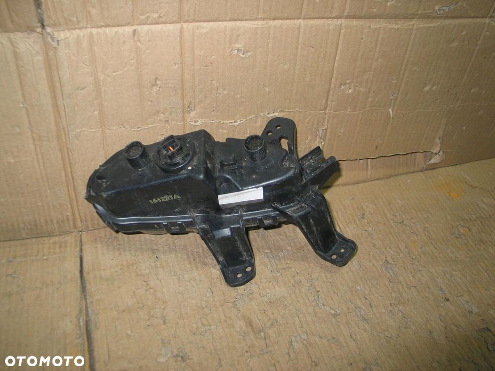 lampa halogen led drl hyundai i30 16-18r. 92208-G41 3pin - 8