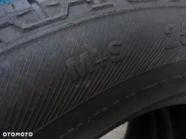 255/55/R18 109V Extra loud BARUM BRAVURIS 4x4 - 8