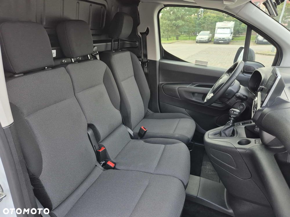 Toyota Proace City - 14