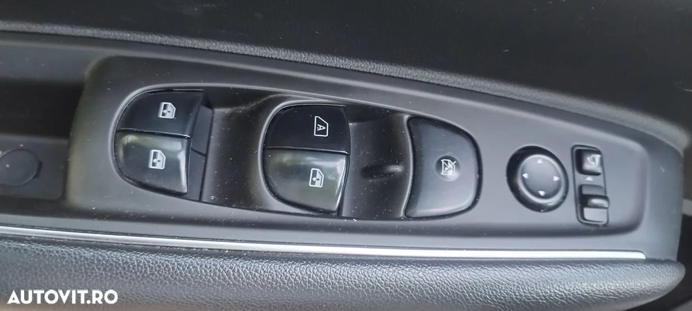 Renault Koleos ENERGY dCi 175 X-tronic 4WD INTENS - 10