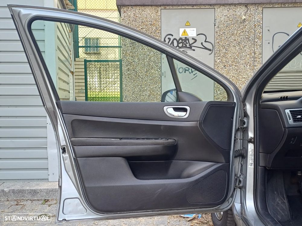 Peugeot 307 Break 1.4 HDi XS Premium - 17
