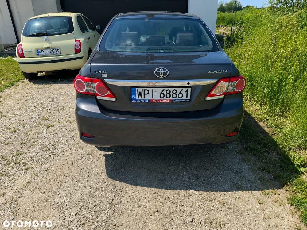 Toyota Corolla - 3