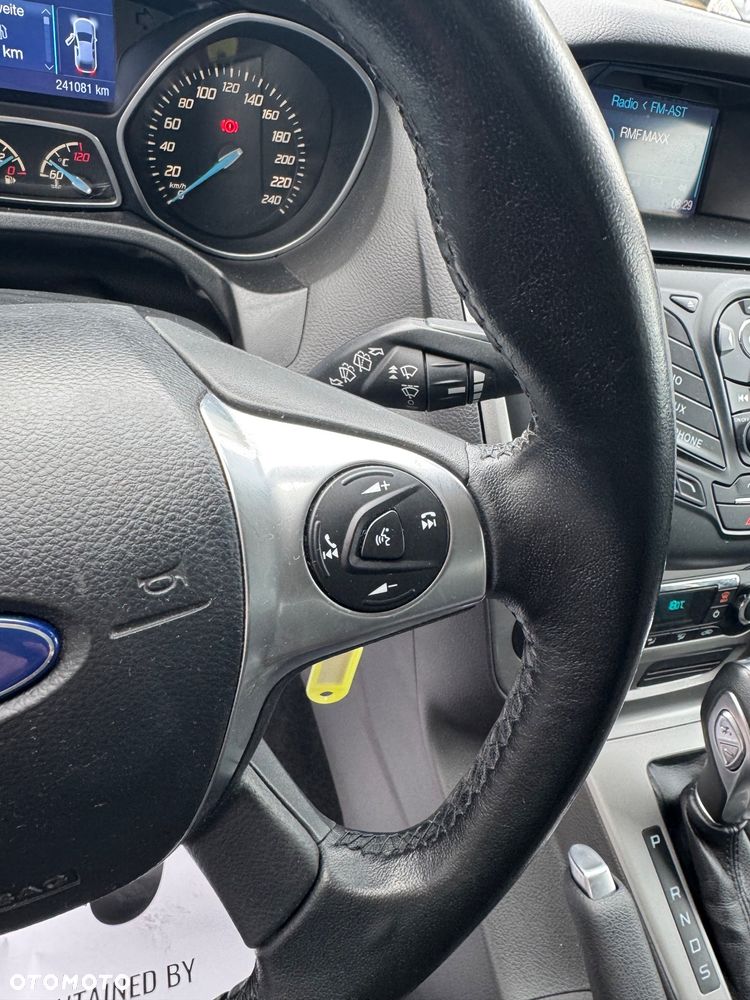Ford Focus - 25