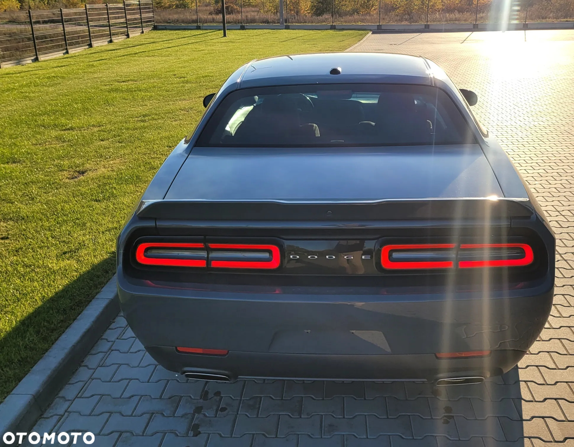 Dodge Challenger Automatik SXT Plus - 25