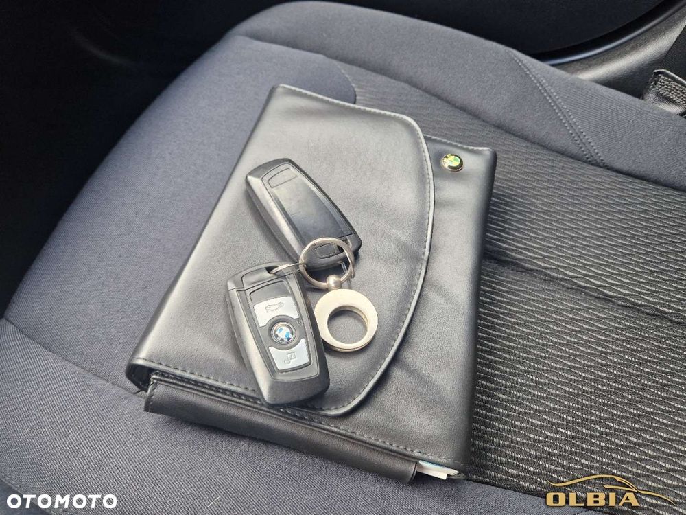 BMW Seria 1 114i - 33