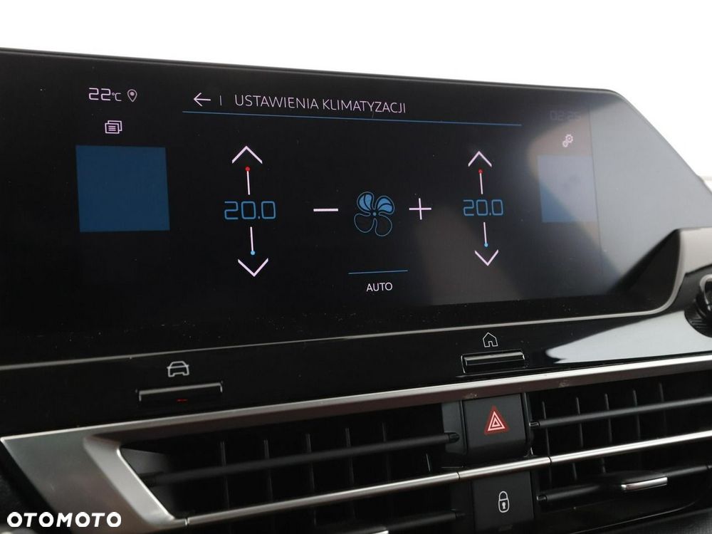 Citroën C4 PureTech 130 Stop&Start EAT8 SHINE - 26