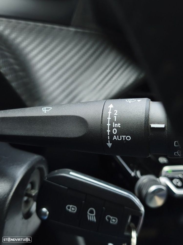 Peugeot 2008 TURBO 100 Allure - 22