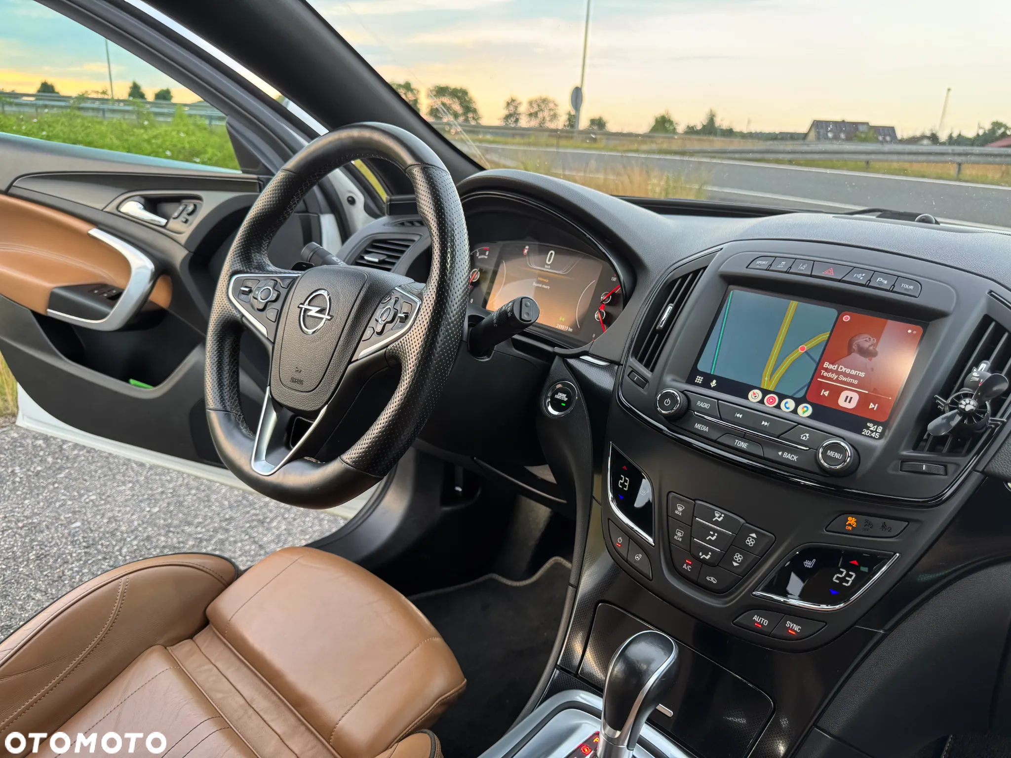 Opel Insignia - 28