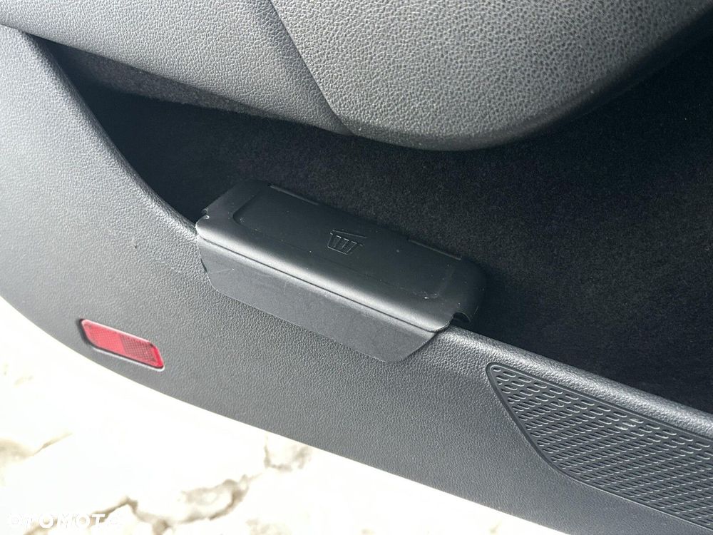 Skoda Octavia 2.0 TDI RS DSG - 37