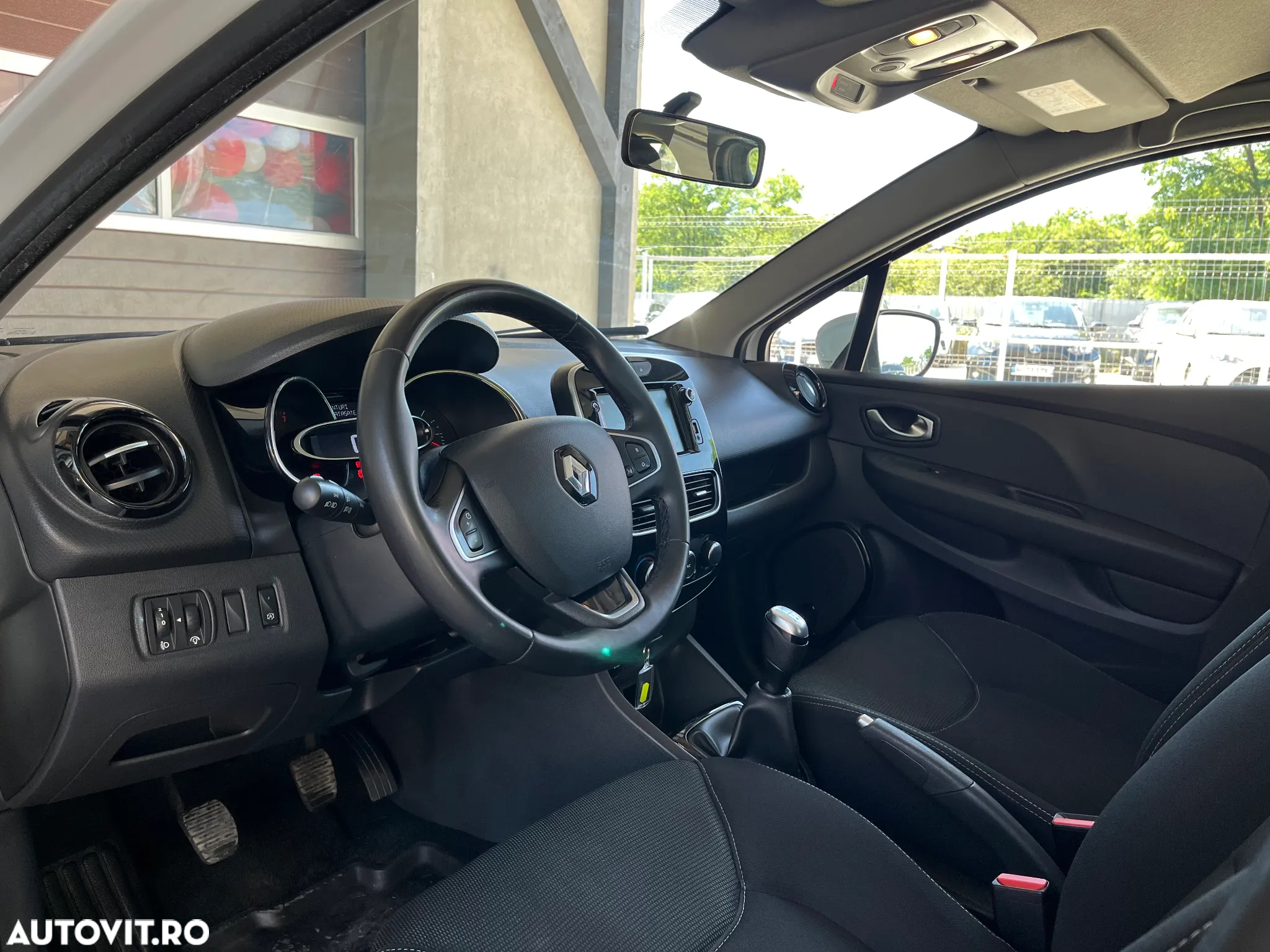 Renault Clio Estate TCe Life - 14
