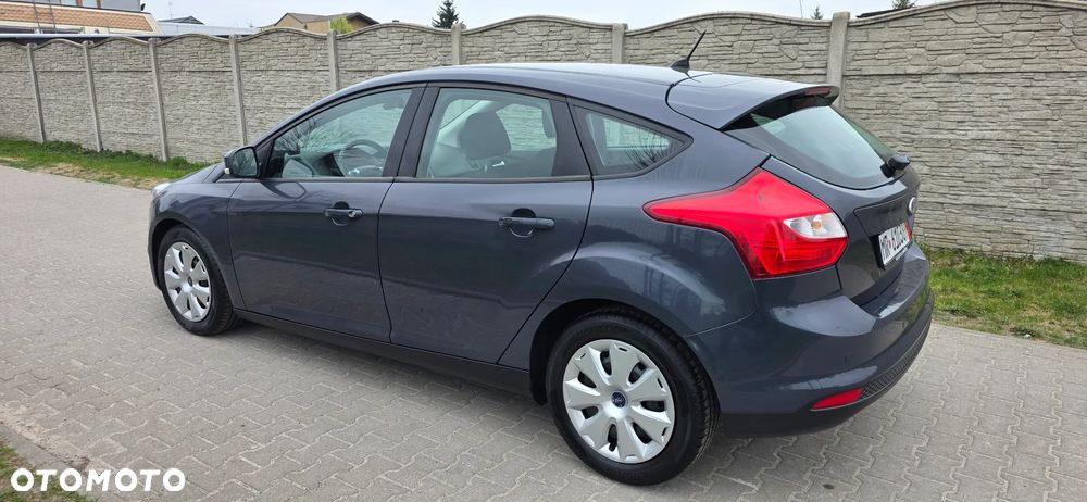 Ford Focus - 12