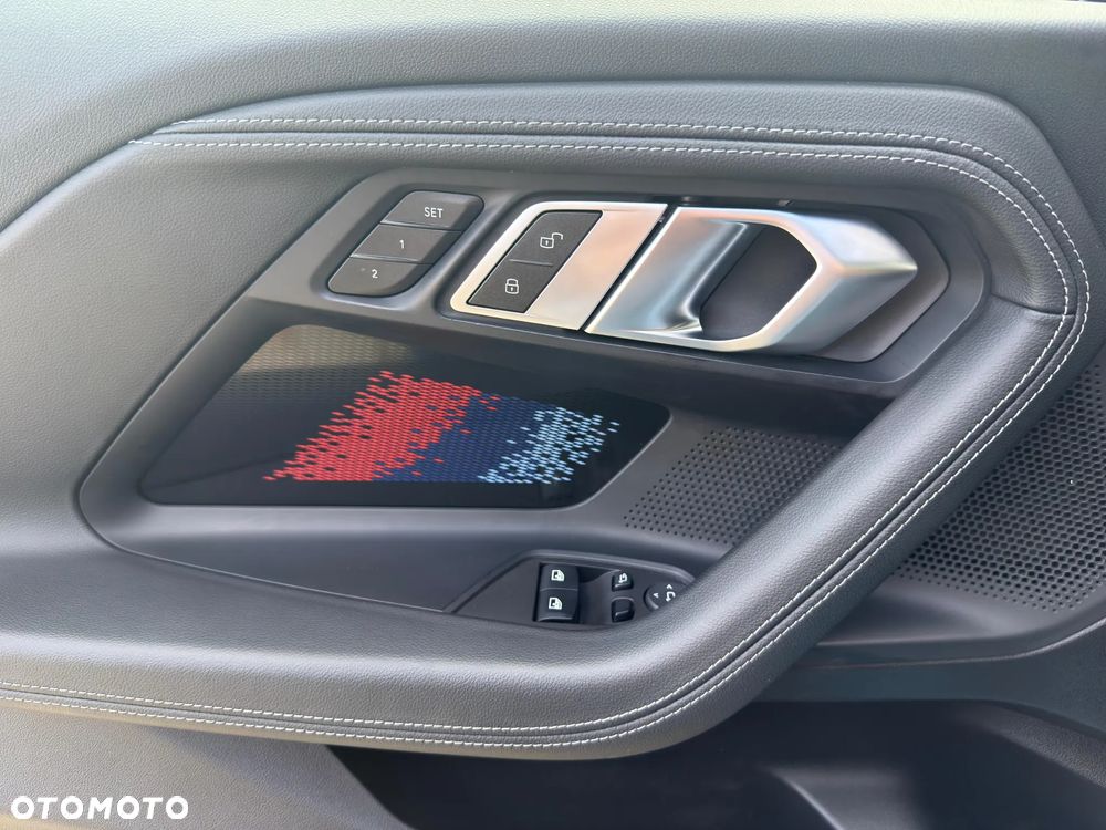 BMW Seria 2 220d ColorVision Edition sport - 9