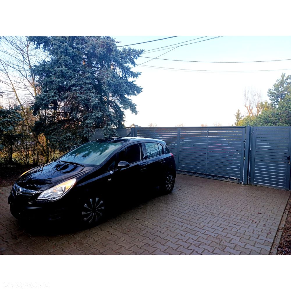 Opel Corsa 1.2 16V Cosmo EasyTronic - 1