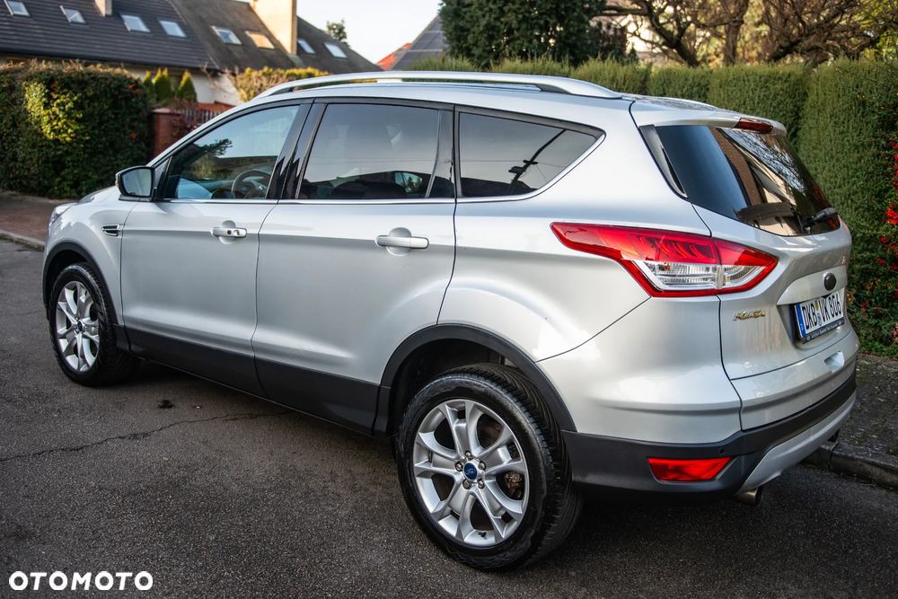 Ford Kuga 2.0 TDCi 4x4 Titanium - 5