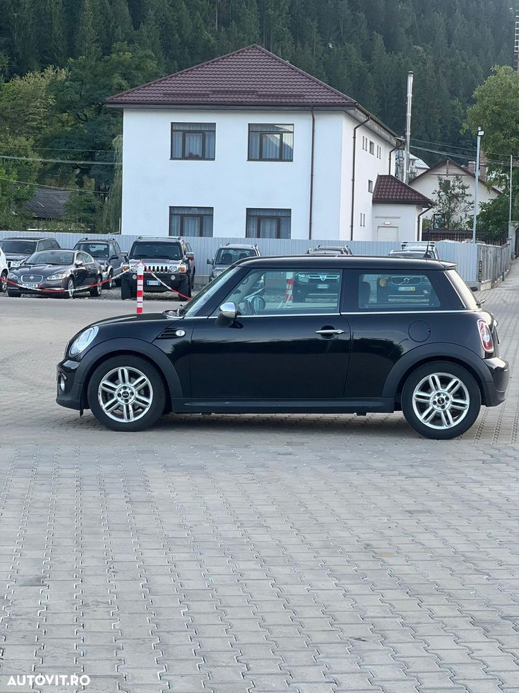 Mini Cooper Standard - 6