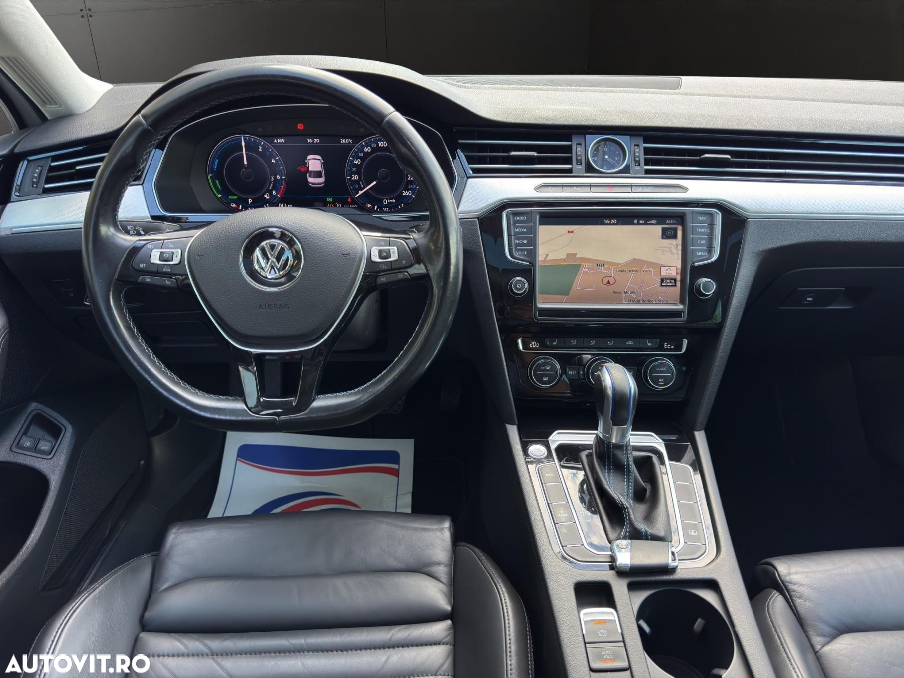 Volkswagen Passat - 9
