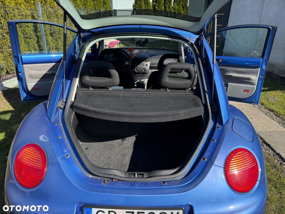 Volkswagen New Beetle 2.0 - 8