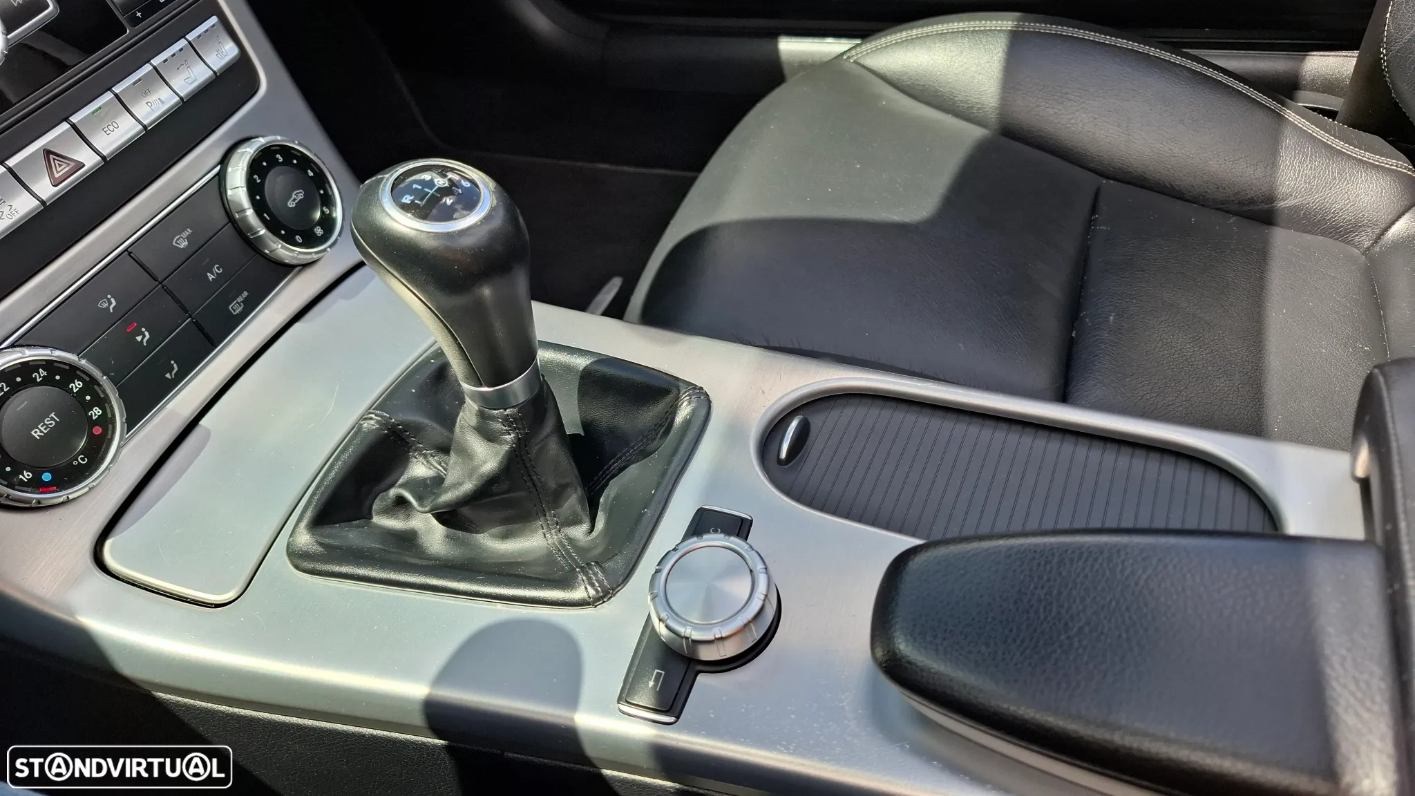 Mercedes-Benz SLK 200 (BlueEFFICIENCY) - 43