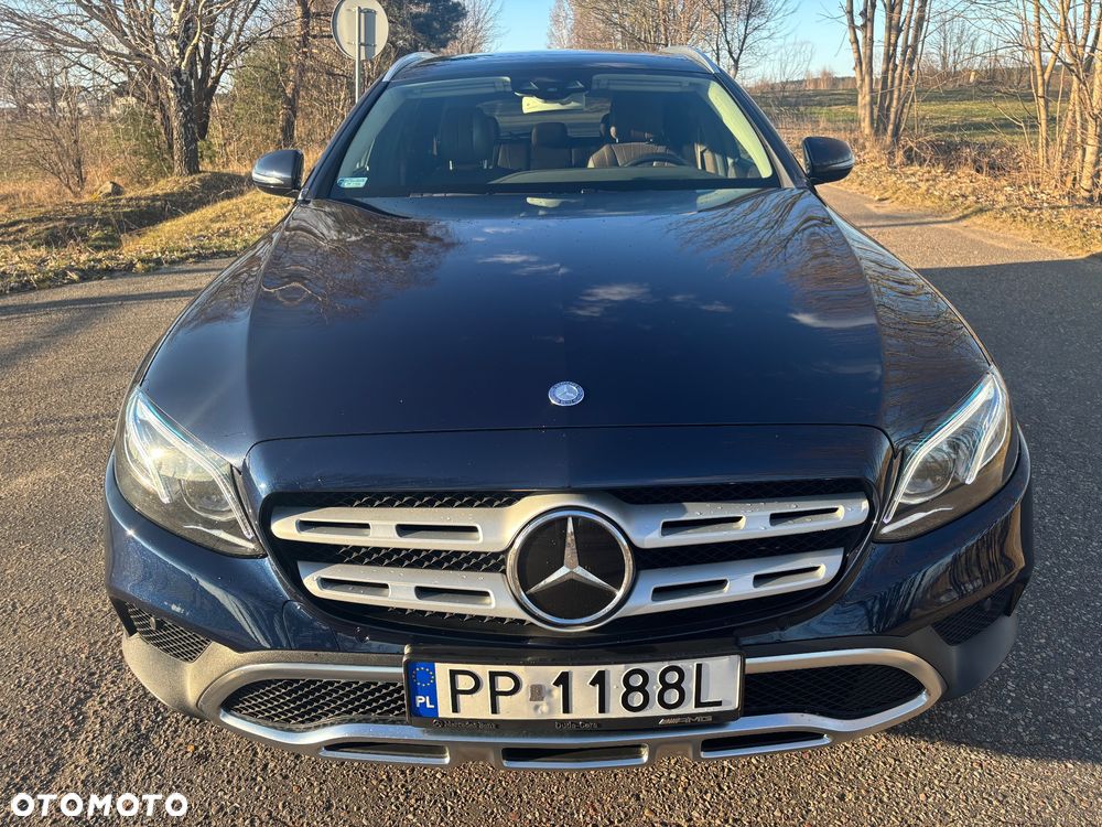 Mercedes-Benz Klasa E 220 d 4-Matic 9G-TRONIC - 3