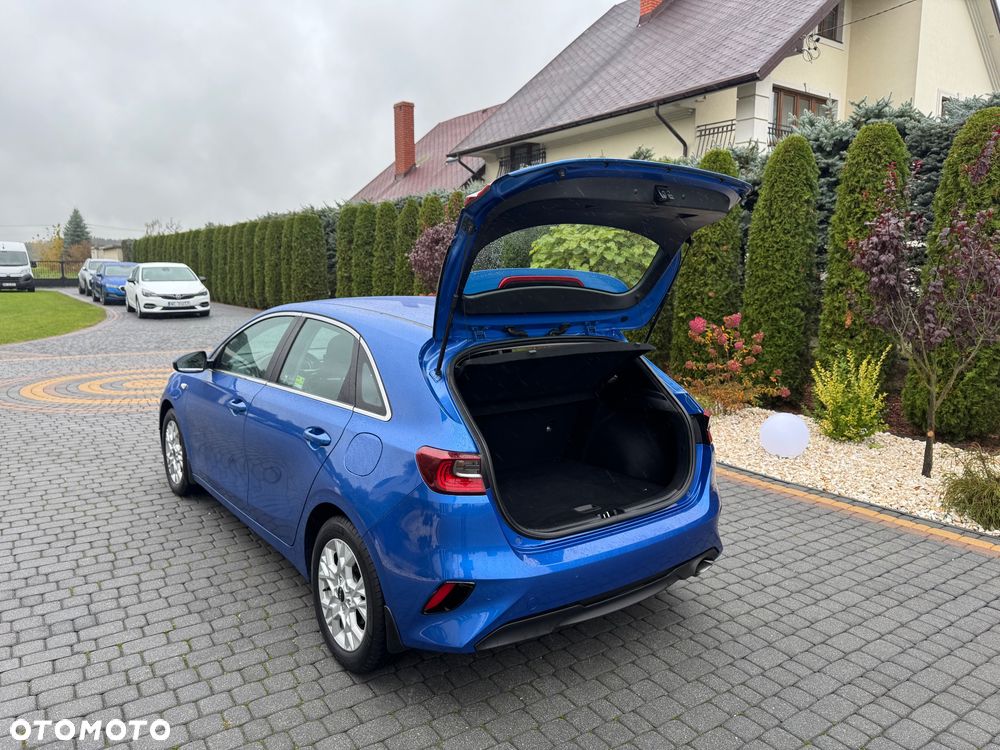 Kia Ceed - 10