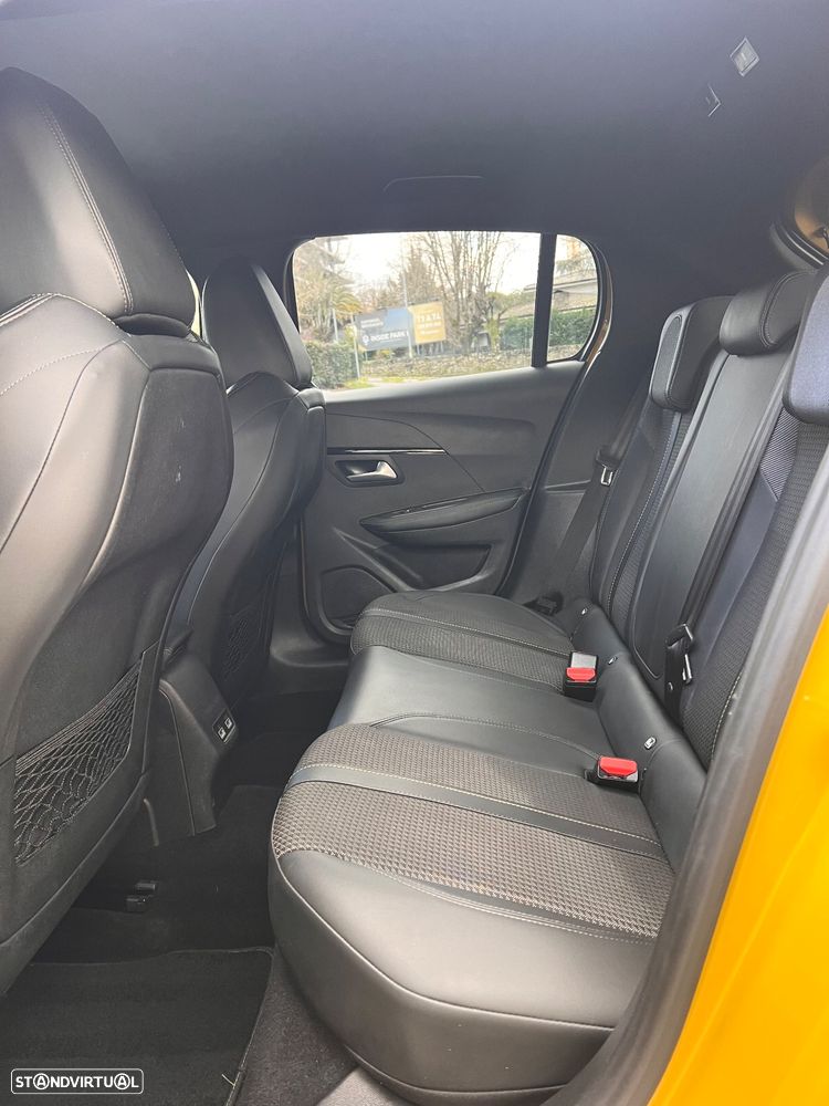 Peugeot 208 PureTech 100 GT Pack - 13