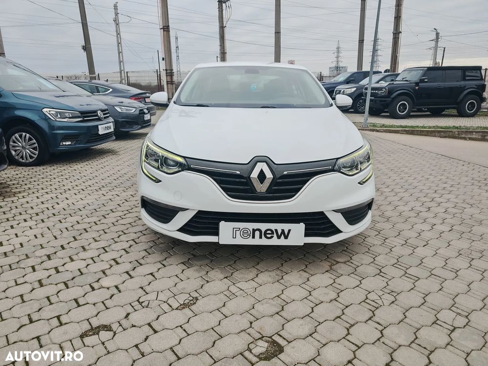 Renault Megane TCe 140 GPF Life - 4