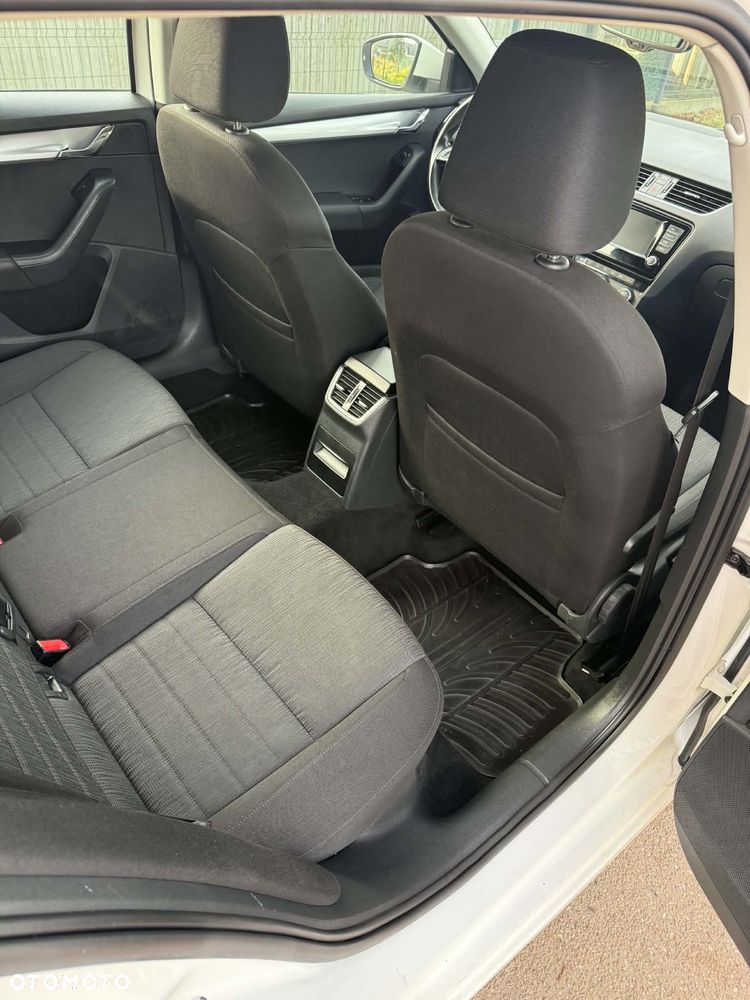 Skoda Octavia 2.0 TDI Style DSG - 6