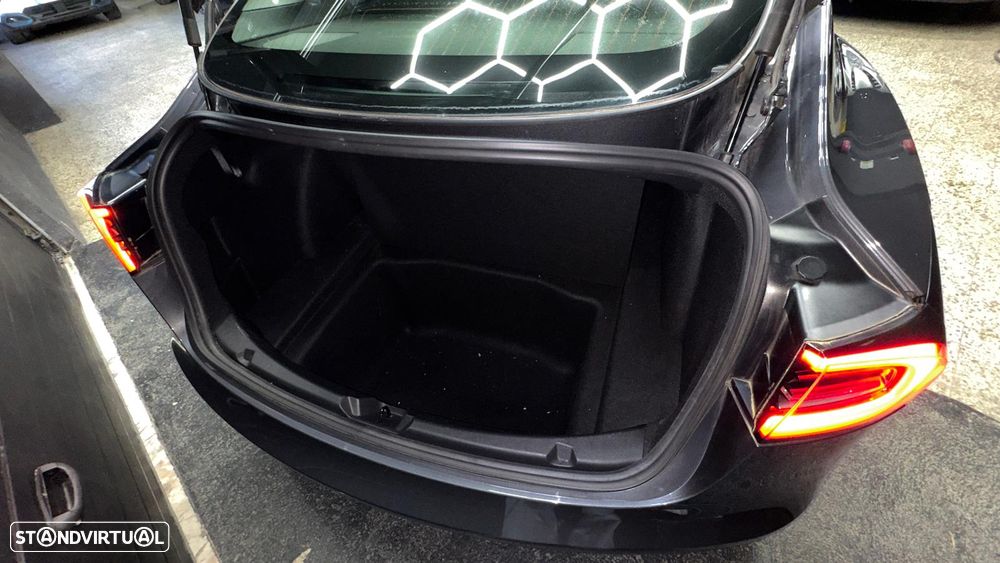 Tesla Model 3 Standard Range Plus RWD - 21