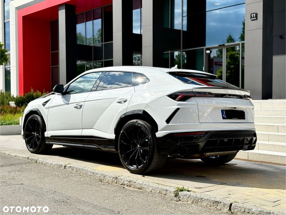 Lamborghini Urus - 4