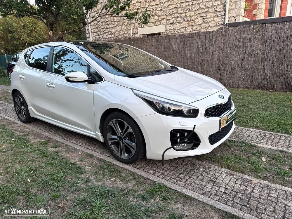 Kia Ceed 1.6 CRDi 136 ISG GT Line - 31