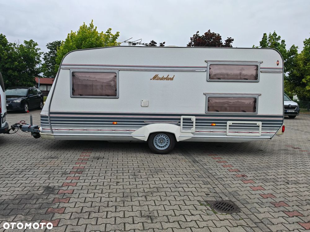 LMC 495 - 3