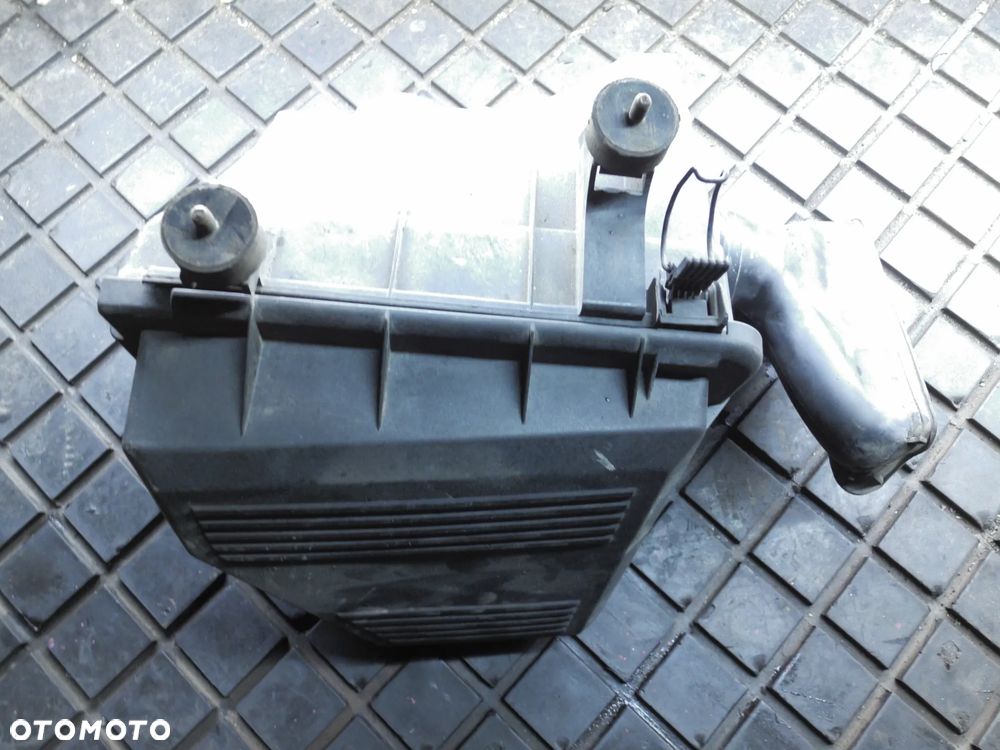 Obudowa filtra powietrza BMW E36 Compact 1,6 - 2