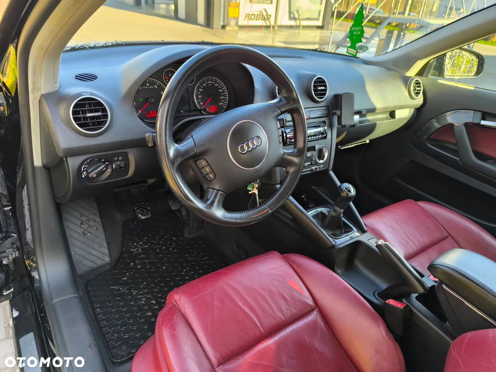 Audi A3 3-drzwiowe 1.6 Ambiente - 12
