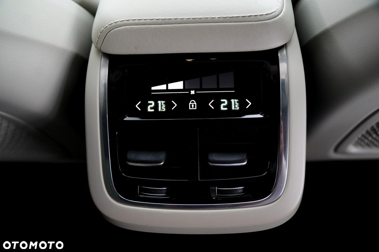 Volvo XC 60 - 27