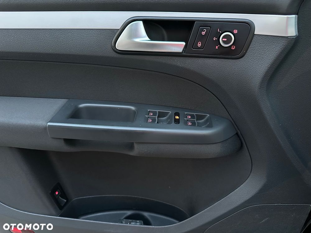 Volkswagen Touran 2.0 TDI DPF DSG Cup - 10
