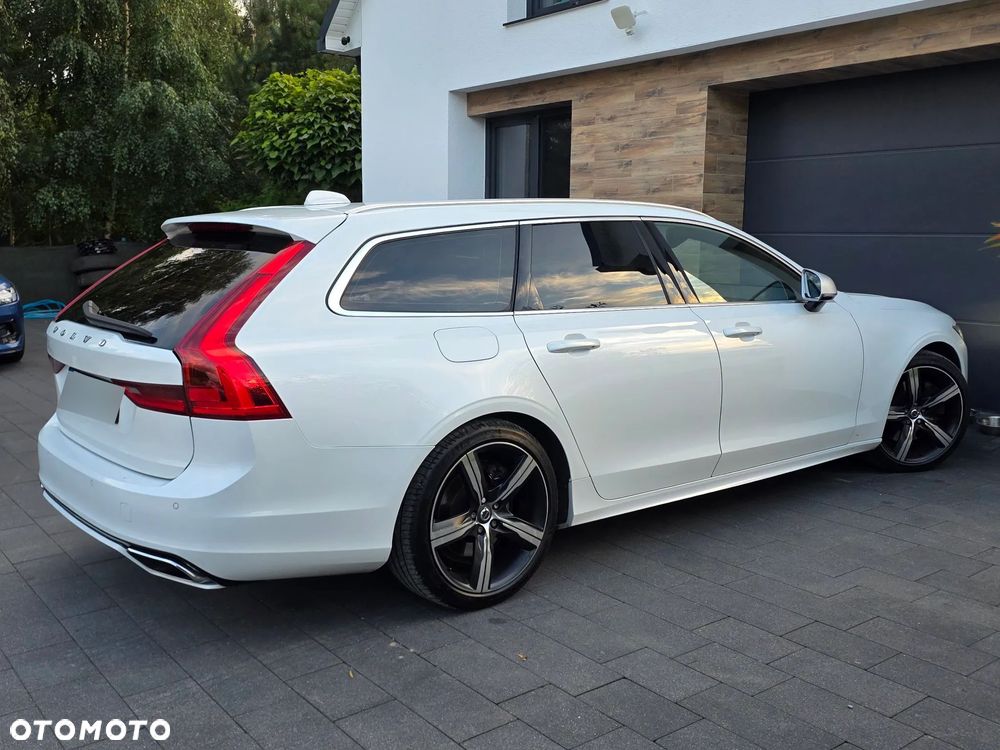 Volvo V90 D5 SCR AWD R-Design - 23