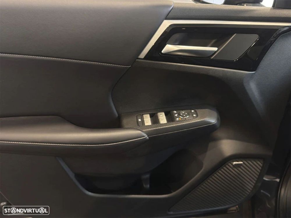 Mitsubishi Outlander - 14