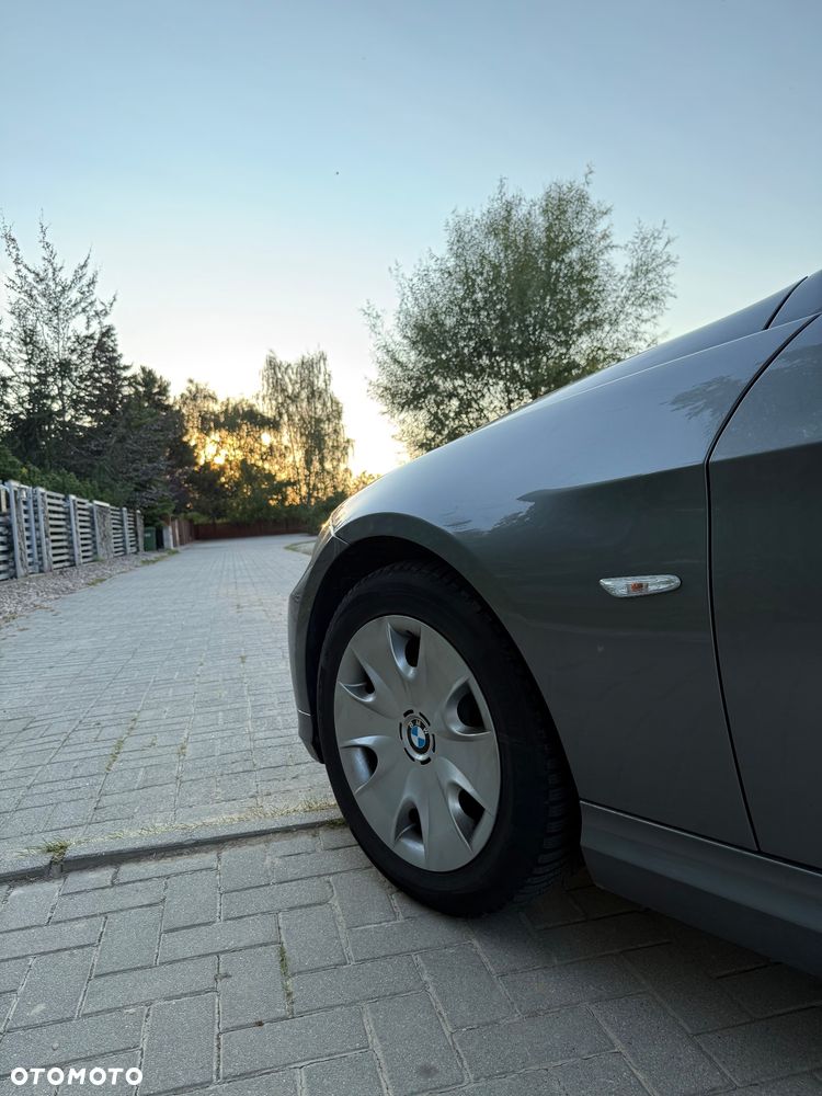 BMW Seria 3 318i - 20