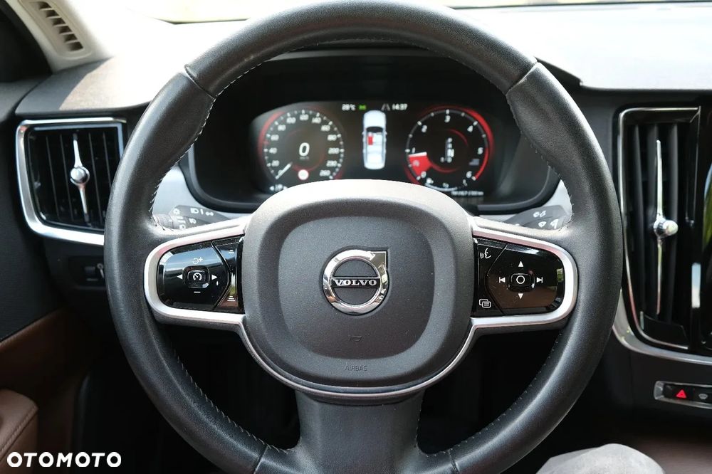 Volvo S90 D4 AWD Geartronic R Design - 9