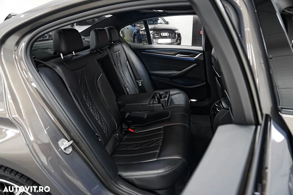 BMW Seria 5 530e Aut. M Sport Edition - 23