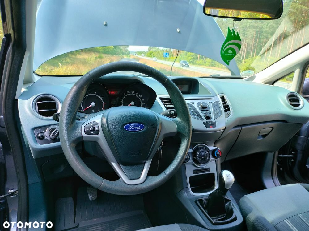 Ford Fiesta 1.25 Viva - 30