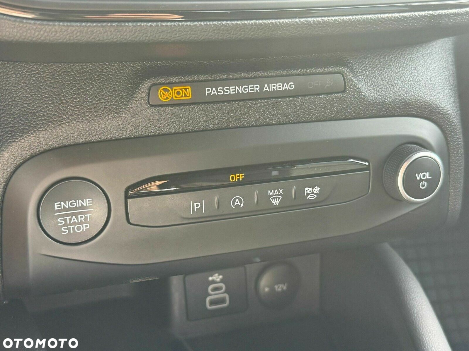 Ford Focus 1.0 EcoBoost mHEV ST-Line X - 23