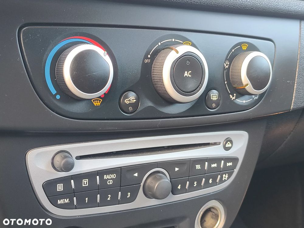 Renault Megane - 30
