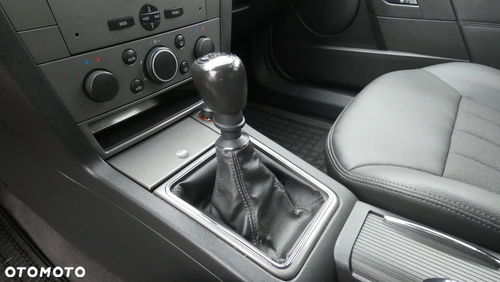 Opel Vectra 1.9 CDTI Comfort - 22