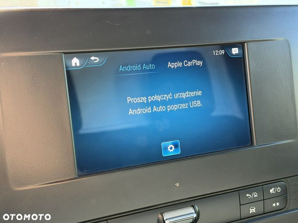 Mercedes-Benz Sprinter - 25