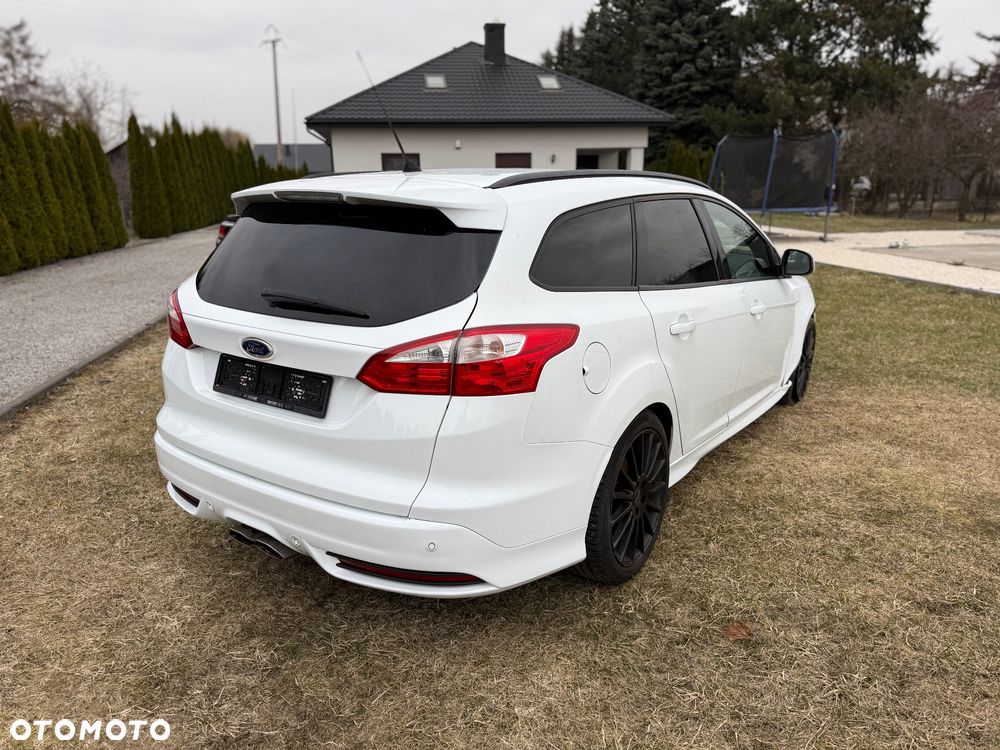 Ford Focus 2.0 EcoBoost ST mit Leder-Sport-Paket - 5