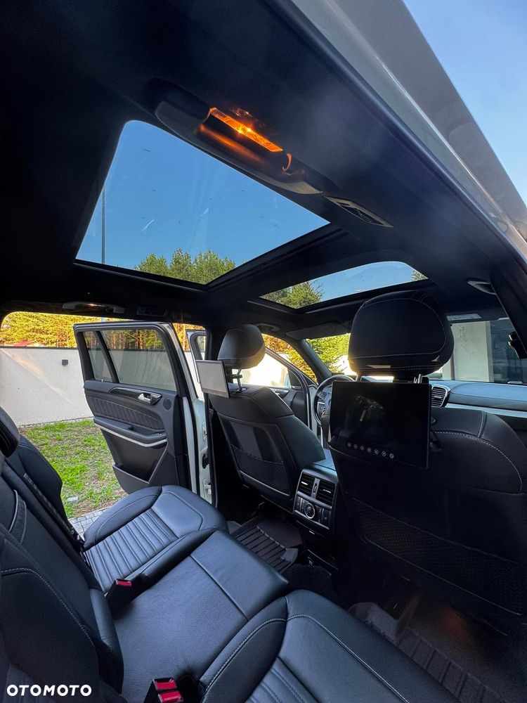 Mercedes-Benz GLS - 8