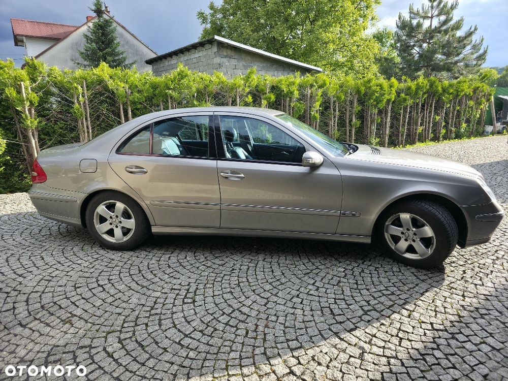 Mercedes-Benz Klasa E - 3