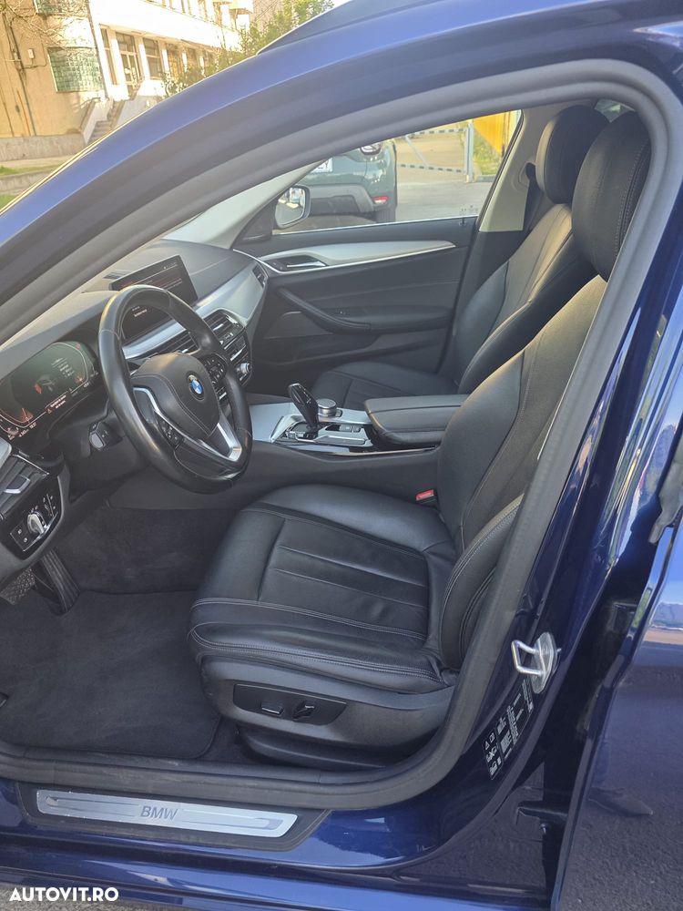 BMW Seria 5 520d xDrive AT - 16